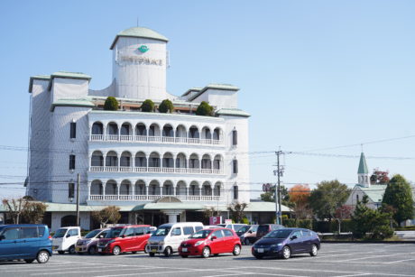 ホワイトパレス